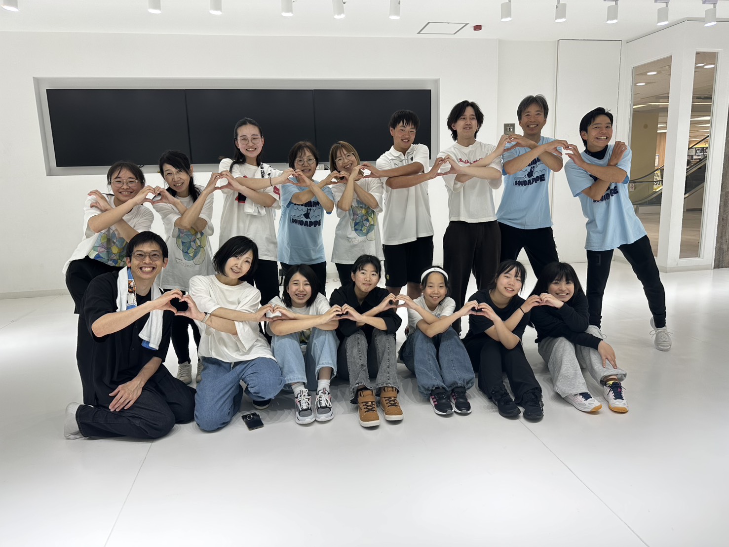 A・ta・GO × ZEMHOLI ダンスレッスン 集合写真
